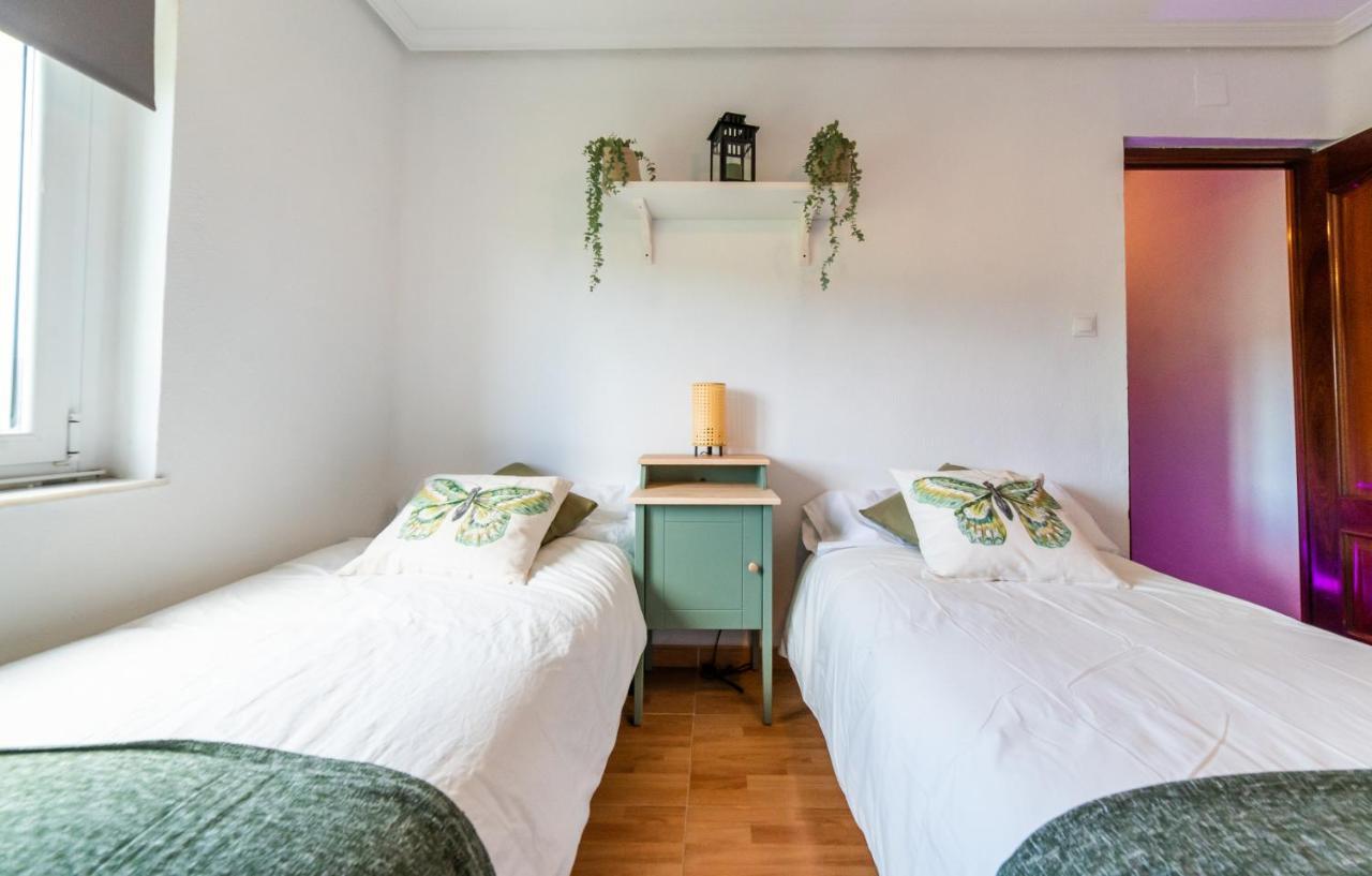 Casa Lopez Bed & Breakfast Aviles Exterior photo